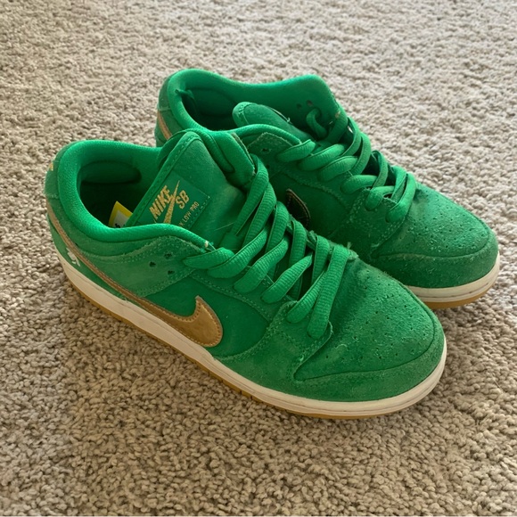 Nike SB Dunk Low Pro ST. Patricks Day 2022 Sneakers Men’s 6.5 - Picture 2 of 9